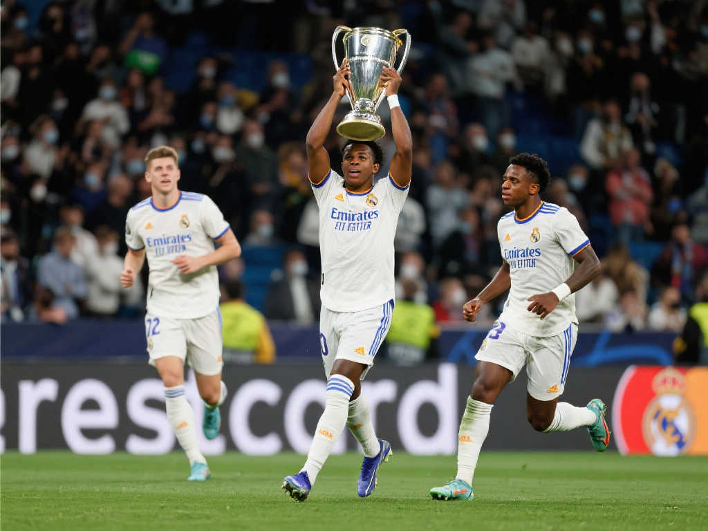 马奎尔的情 马奎尔的情